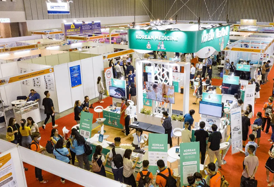 Vietnam Medical Expo Innovative Medical Devices (2)