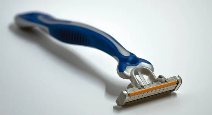 Flying With Disposable Razors