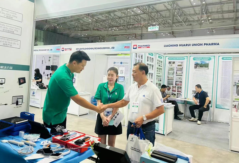 Vietnam Medical Expo Innovative Medical Devices (2)