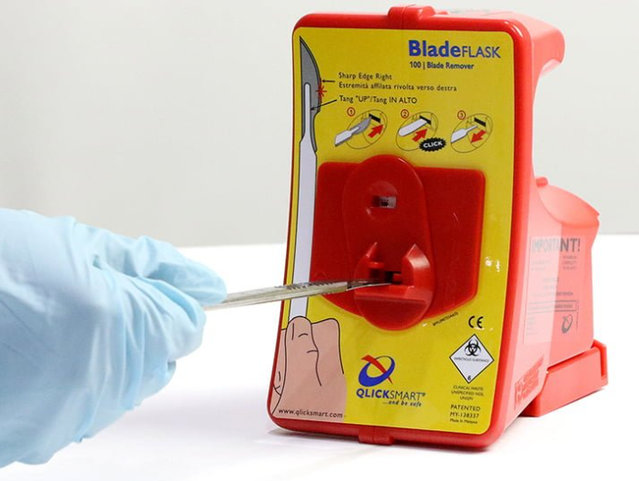 Safe Scalpel Blade Removal